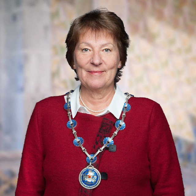 32904740371 B0e88c53e8 C